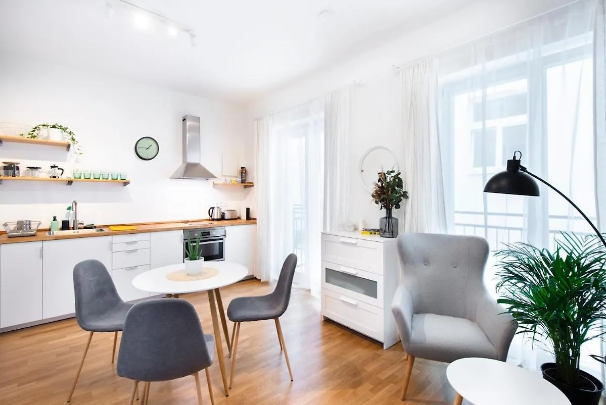 Cute Cozy Home On Charles Square Prag