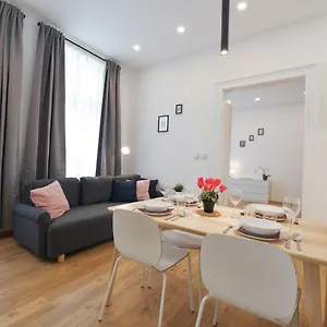 Pat & Mat Apartamento